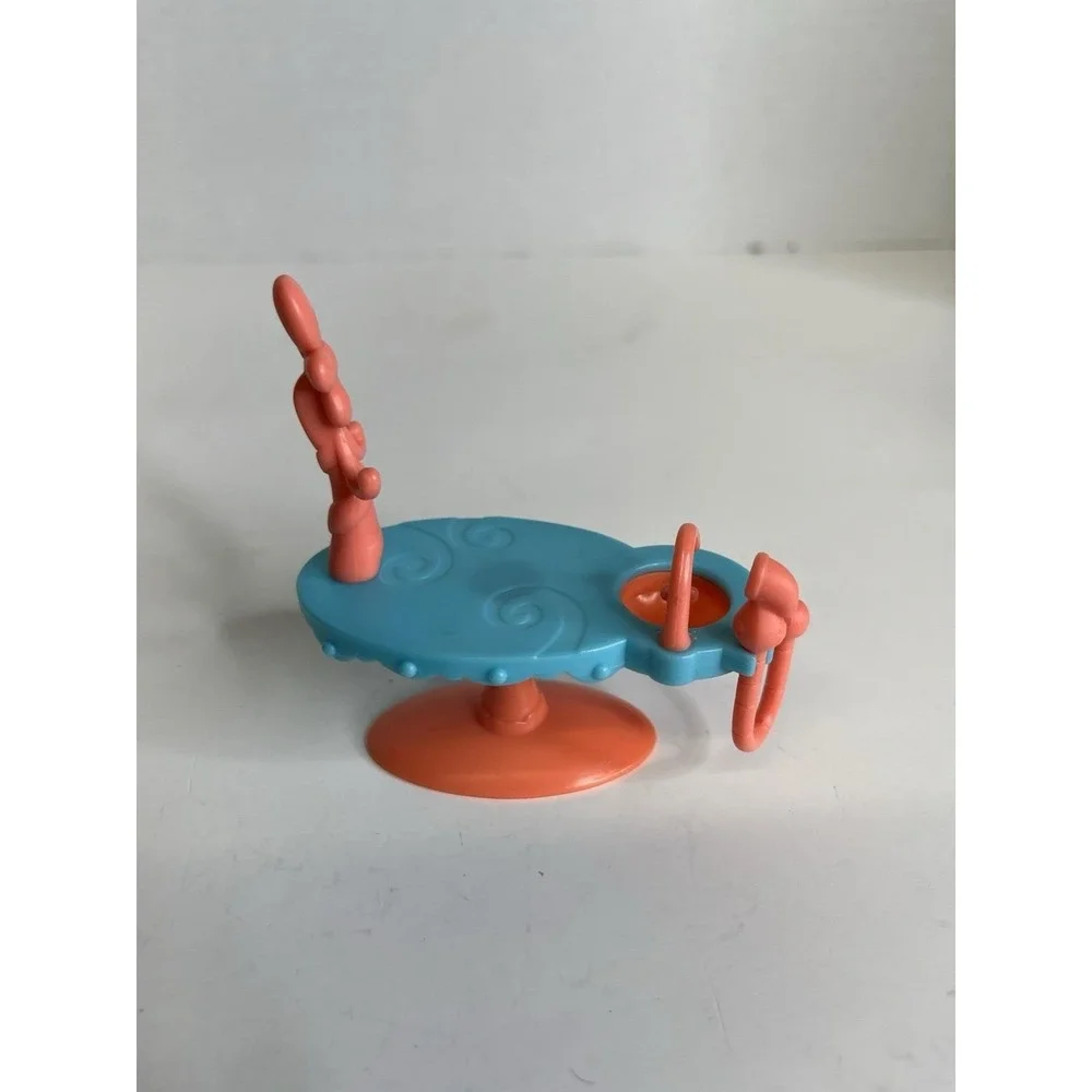 LPS littlest pet shop hair salon scene hasbro 2006 toy figure